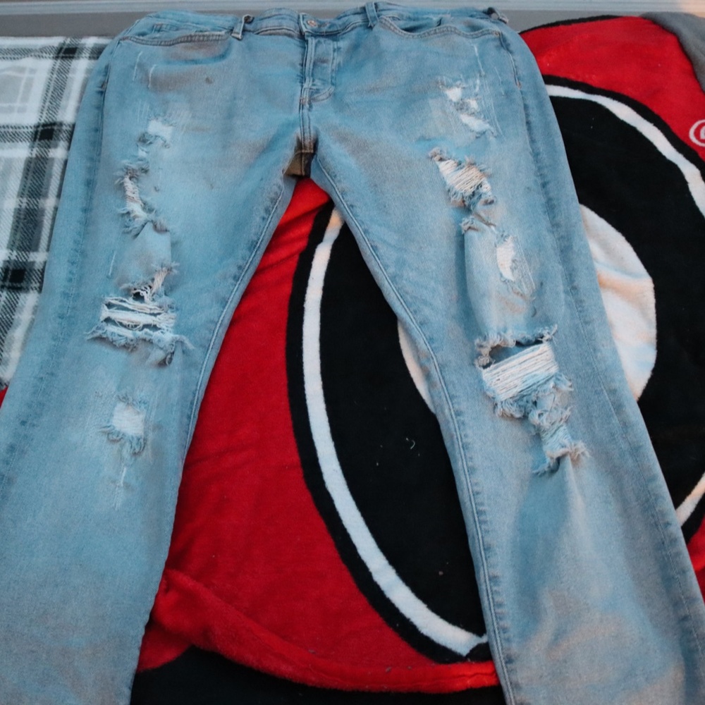 H&M Light Blue Skinny Jeans